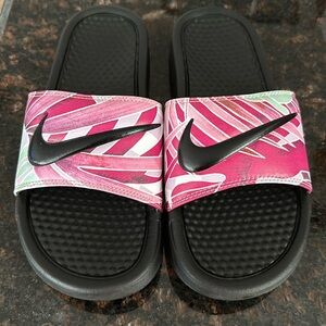 Nike slides